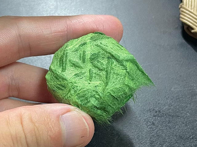 和紙張り付け作業（イメージ）