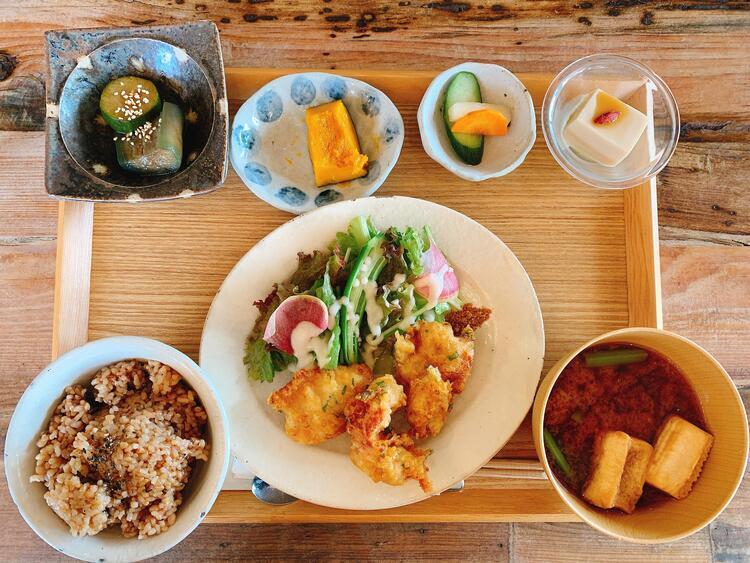 カフェレストラン「BROWN RiCE AND WATER」 季節のプレート