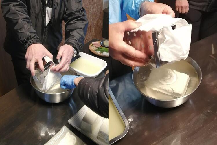 とうふ制作中.jpg