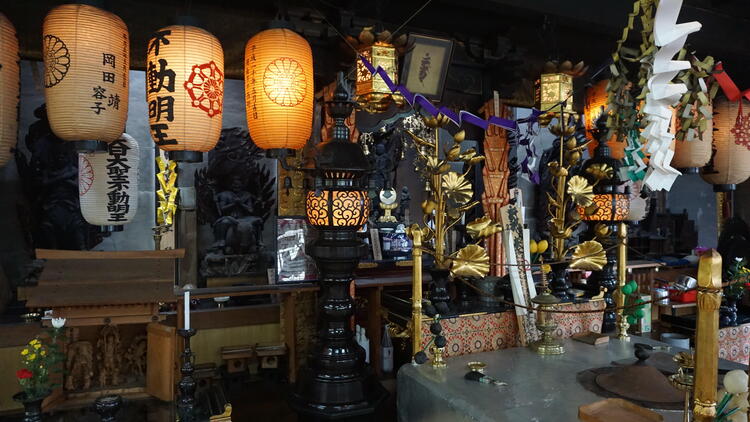 願成就寺　不動堂　内観