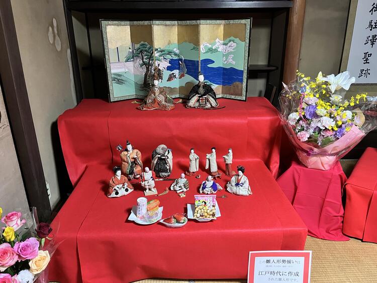 旧和中散本舗 江戸時代に作成されたひな人形