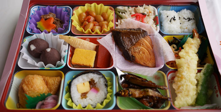 特製弁当-02.jpg